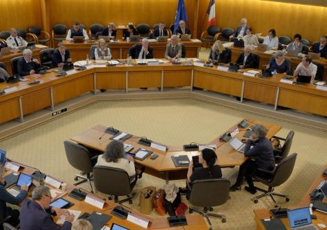 La commission permanente